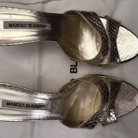 Manolo Blahnik - Picture 2 of 4